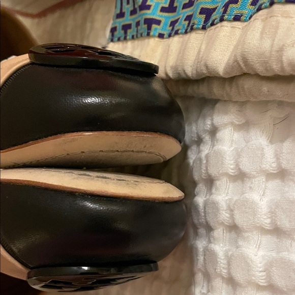 Tory Burch Tan Black minnie cap toe ballet leather 10 - Picture 11 of 12